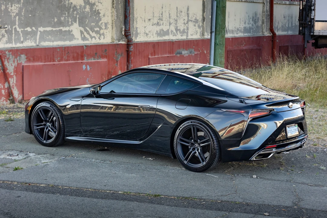 2024 Lexus LC - Image 24 of 31