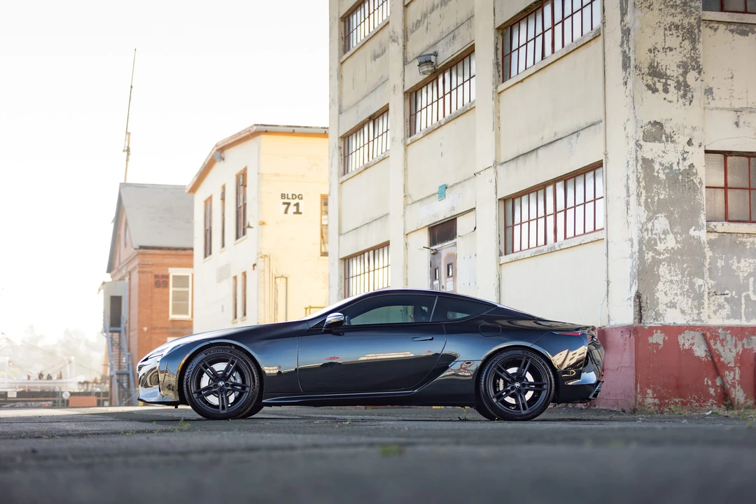 2024 Lexus LC - Image 19 of 31