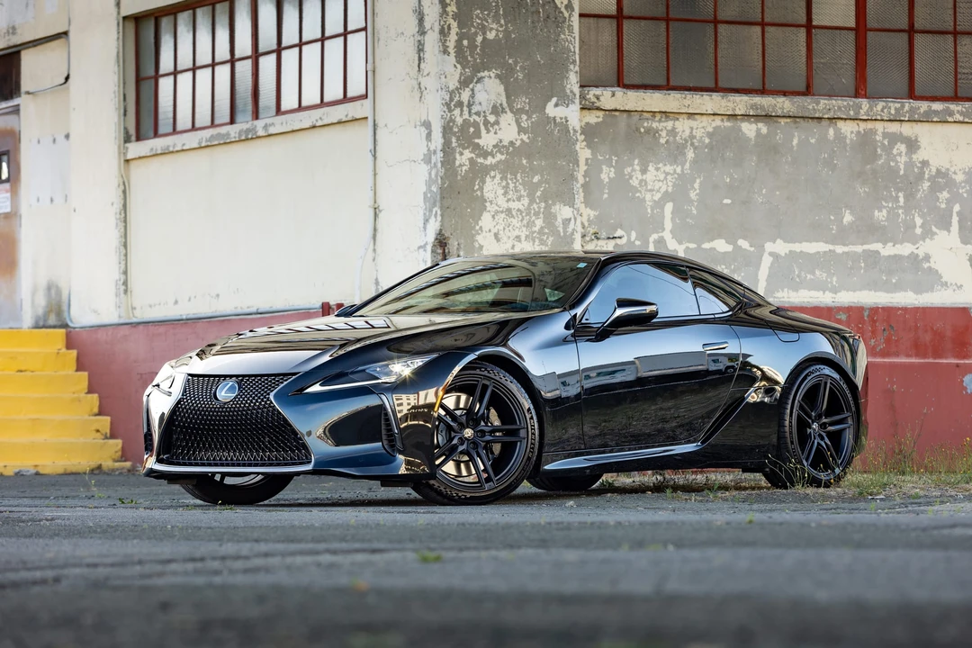 2024 Lexus LC - Image 15 of 31