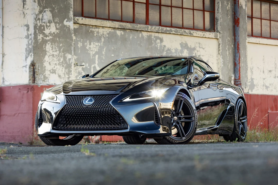 2024 Lexus LC - Image 10 of 31