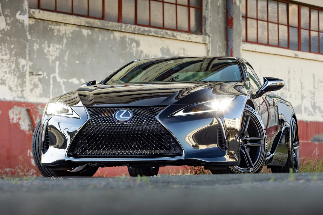 2024 Lexus LC - Image 7 of 31