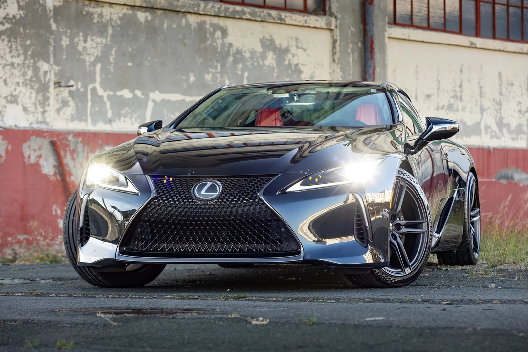 2024 Lexus LC - Image 2 of 31
