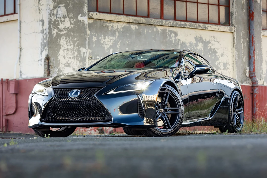 2024 Lexus LC - Image 9 of 31