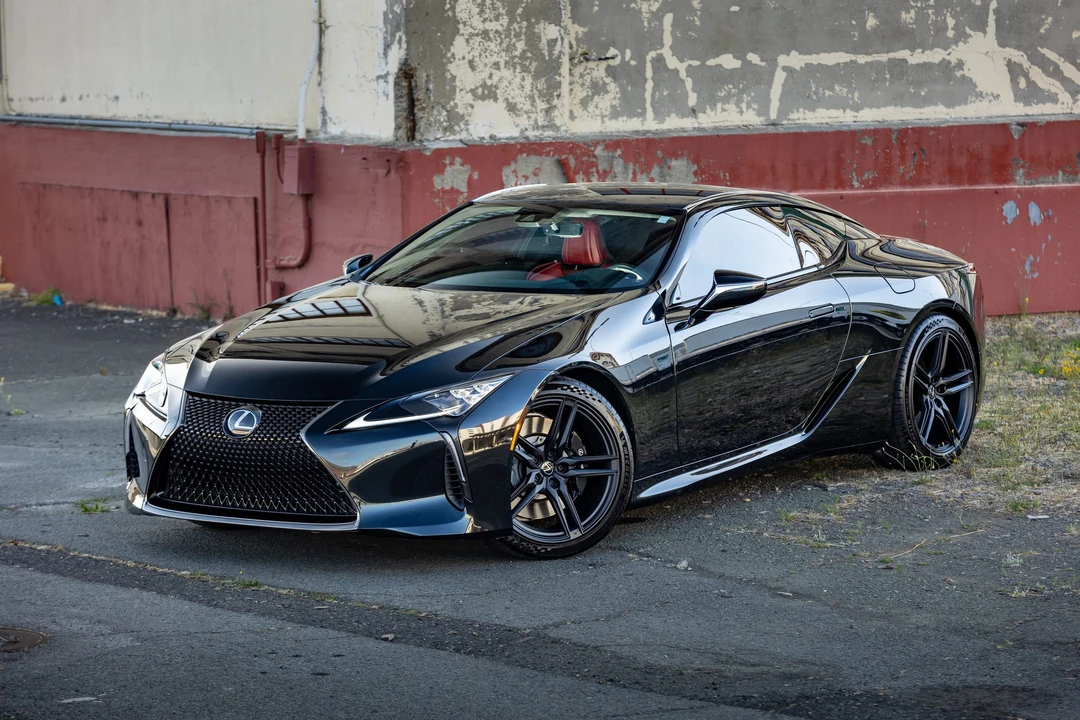 2024 Lexus LC - Image 11 of 31