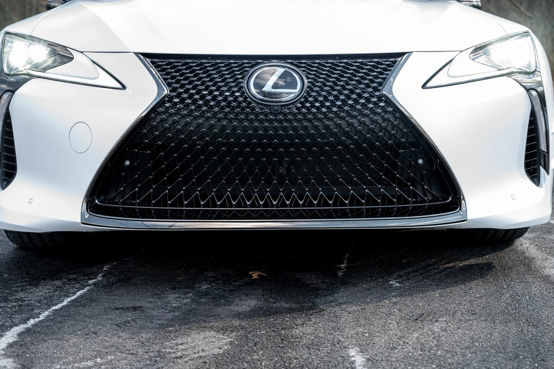 2024 Lexus LC - Image 9 of 31