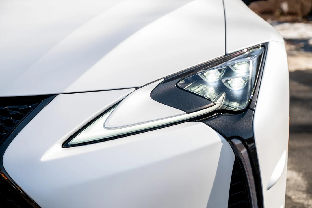 2024 Lexus LC - Image 27 of 31