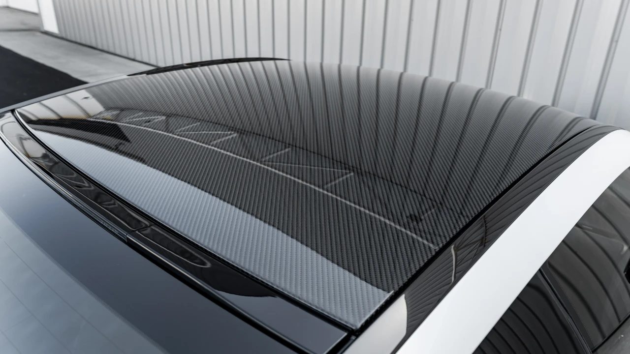 2024 Lexus LC - Image 22 of 31