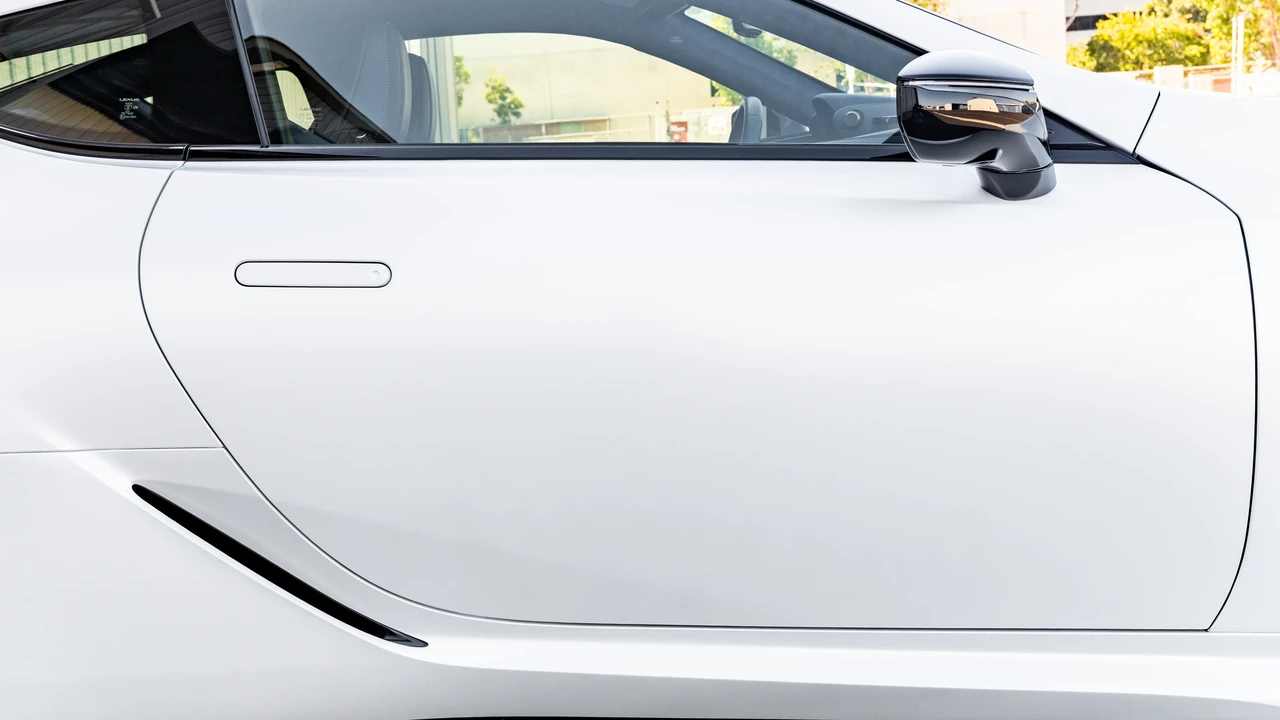 2024 Lexus LC - Image 30 of 31
