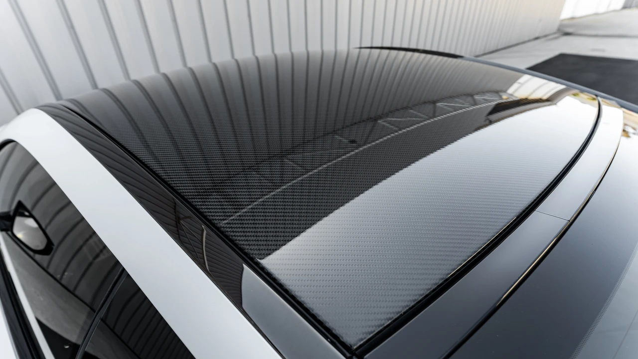 2024 Lexus LC - Image 23 of 31