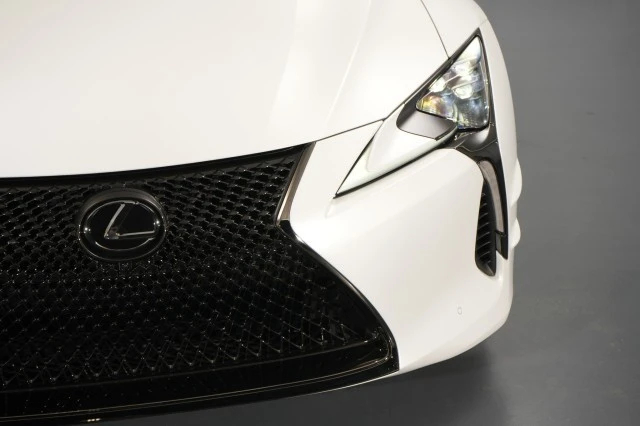 2024 Lexus LC - Image 16 of 21