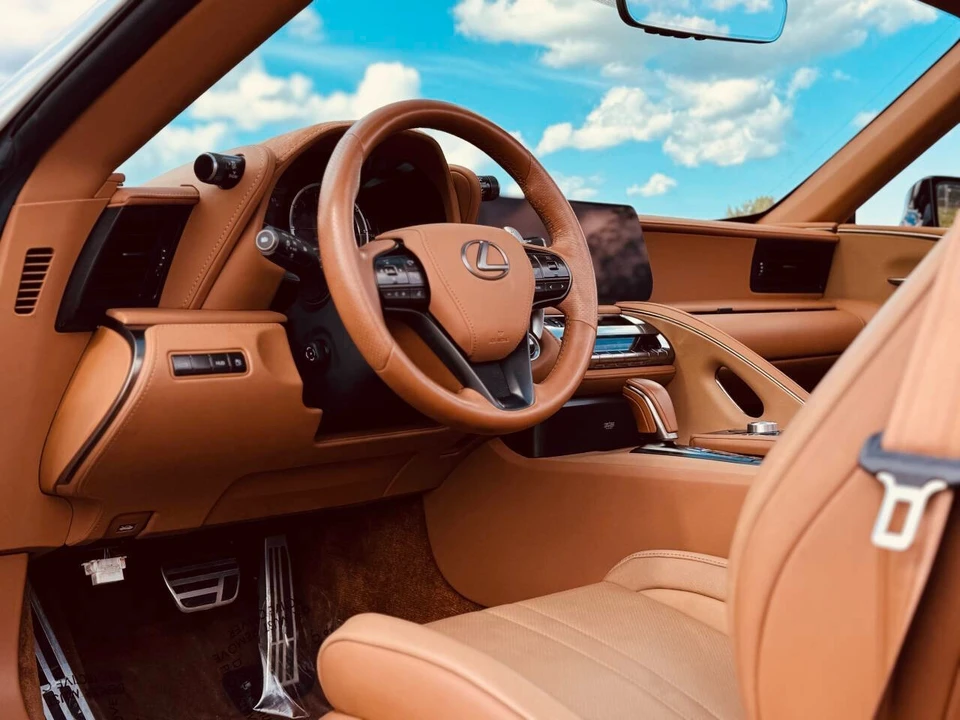 2024 Lexus LC - Image 13 of 21