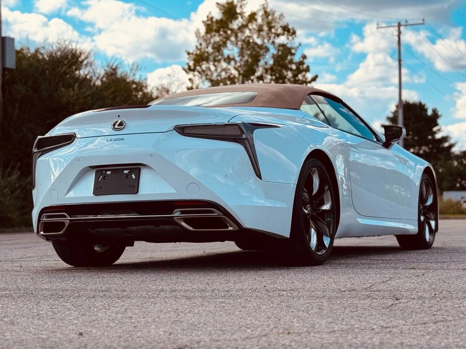 2024 Lexus LC - Image 5 of 21