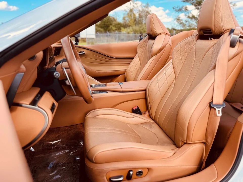 2024 Lexus LC - Image 12 of 21