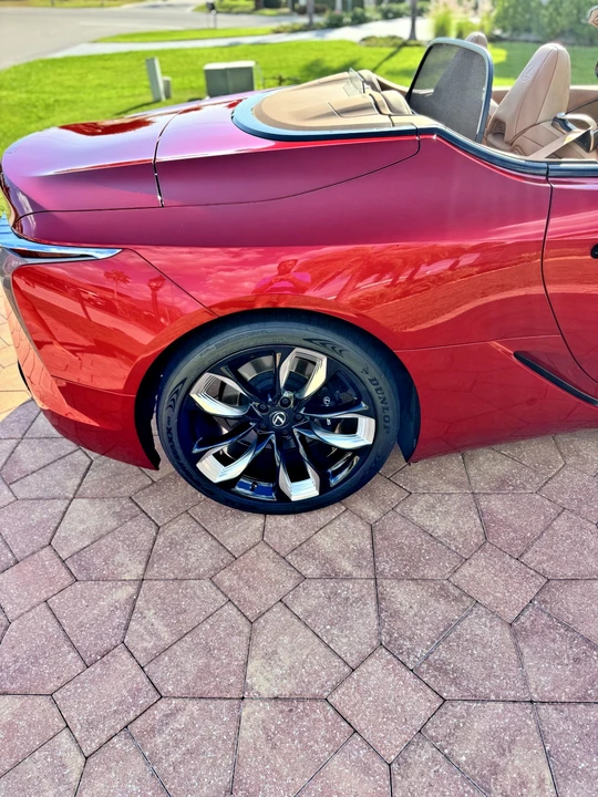 2024 Lexus LC - Image 12 of 26