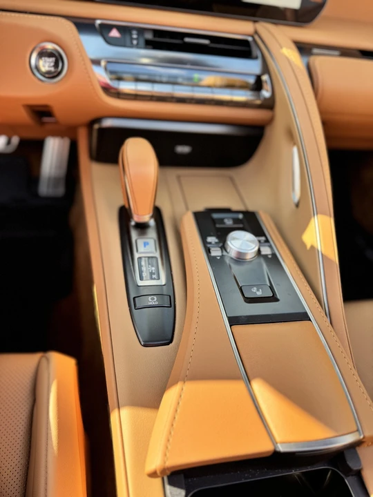 2024 Lexus LC - Image 22 of 26