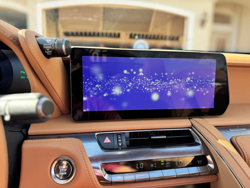 2024 Lexus LC - Image 21 of 26