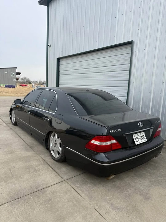 2004 Lexus LS 3rd Gen - Image 8 of 10
