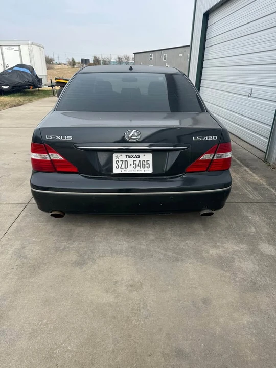 2004 Lexus LS 3rd Gen - Image 7 of 10
