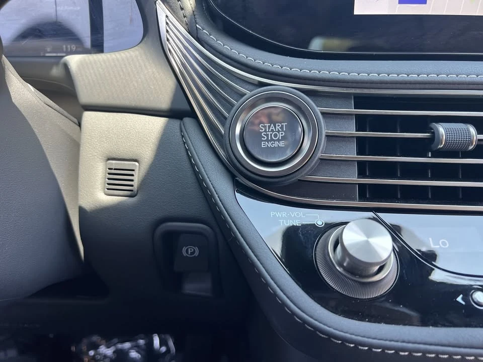 2024 Lexus LS 5th Gen - Image 5 of 20