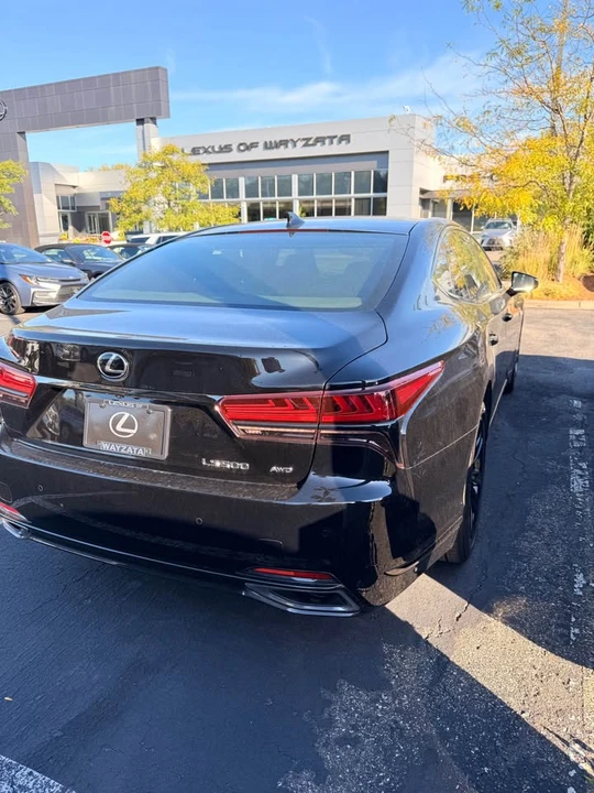 2024 Lexus LS 5th Gen - Image 2 of 10