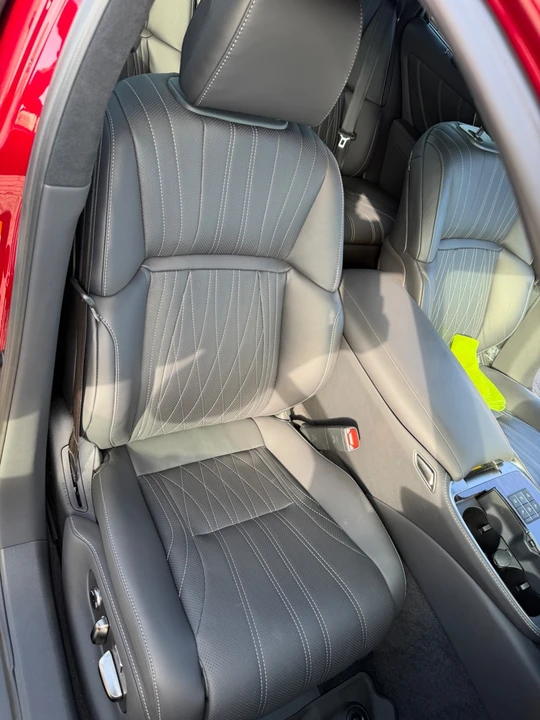 2024 Lexus LS 5th Gen - Image 28 of 31