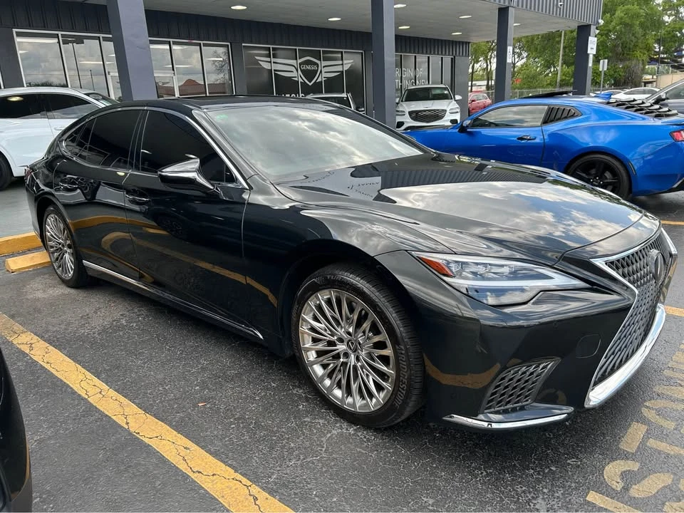 2024 Lexus LS 5th Gen - Image 7 of 8