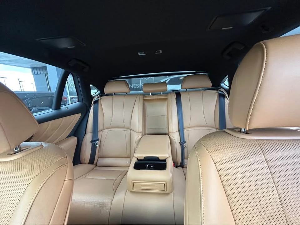 2024 Lexus LS 5th Gen - Image 3 of 8
