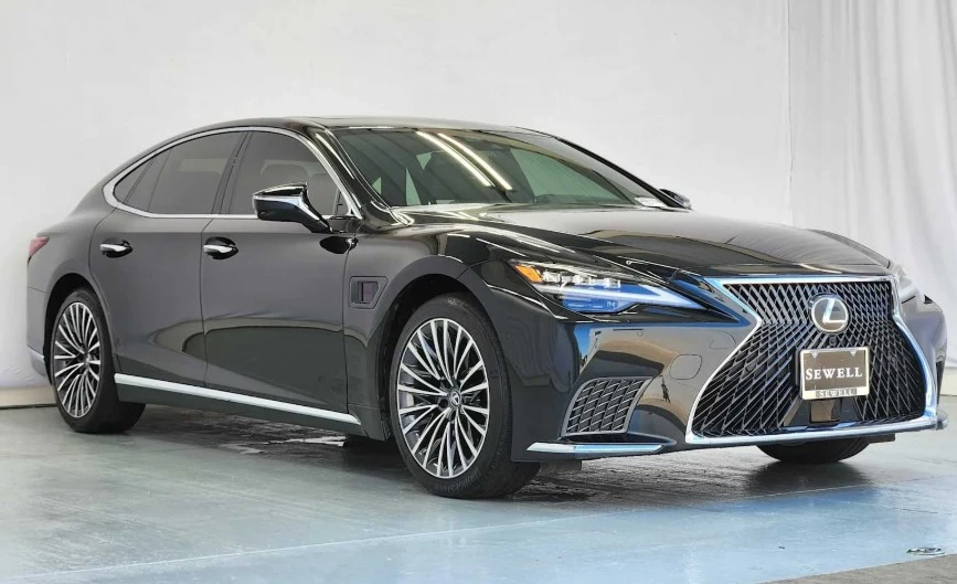 2024 Lexus LS 5th Gen - Image 4 of 11