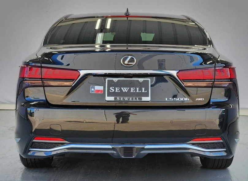 2024 Lexus LS 5th Gen - Image 6 of 11