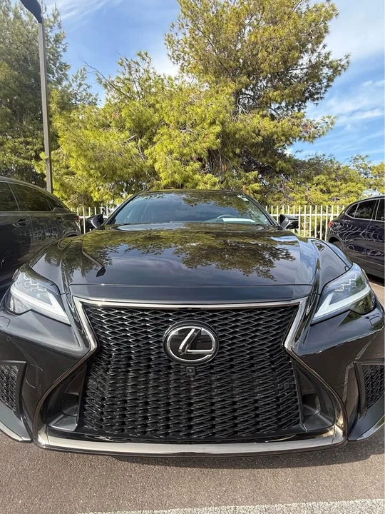 2024 Lexus LS 5th Gen - Image 2 of 9