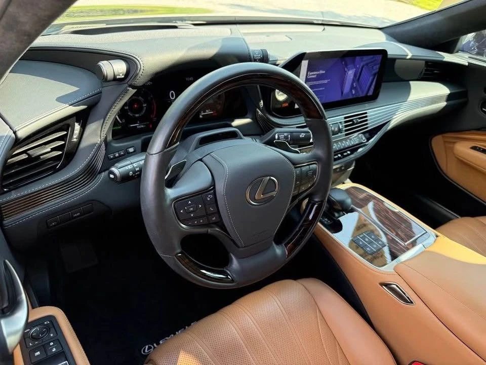 2024 Lexus LS 5th Gen - Image 13 of 18