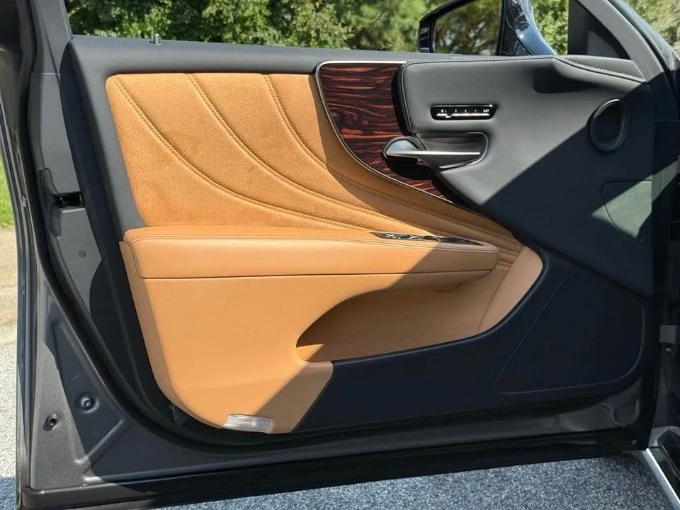 2024 Lexus LS 5th Gen - Image 10 of 18