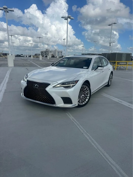 2024 Lexus LS 5th Gen - Image 2 of 8