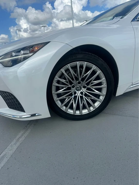 2024 Lexus LS 5th Gen - Image 3 of 8