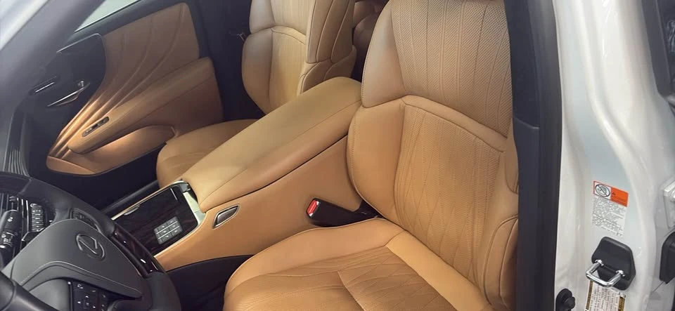 2024 Lexus LS 5th Gen - Image 7 of 11