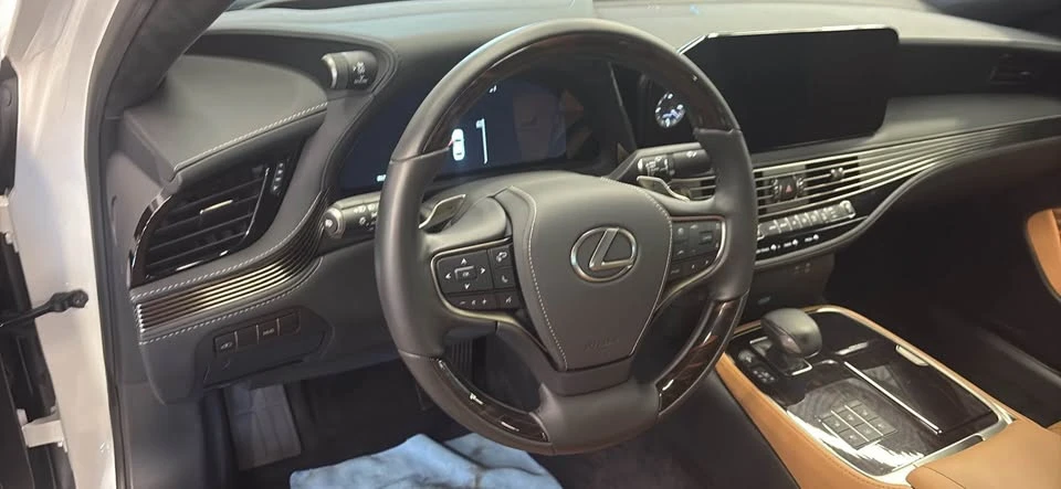 2024 Lexus LS 5th Gen - Image 8 of 11