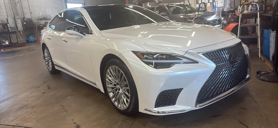 2024 Lexus LS 5th Gen - Image 2 of 11