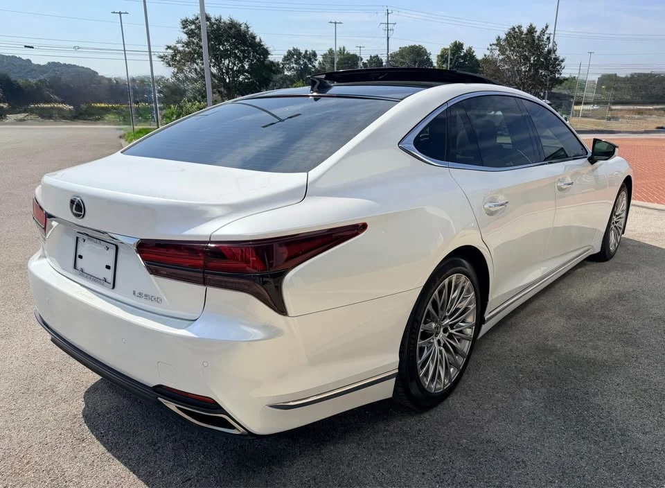 2024 Lexus LS 5th Gen - Image 5 of 15