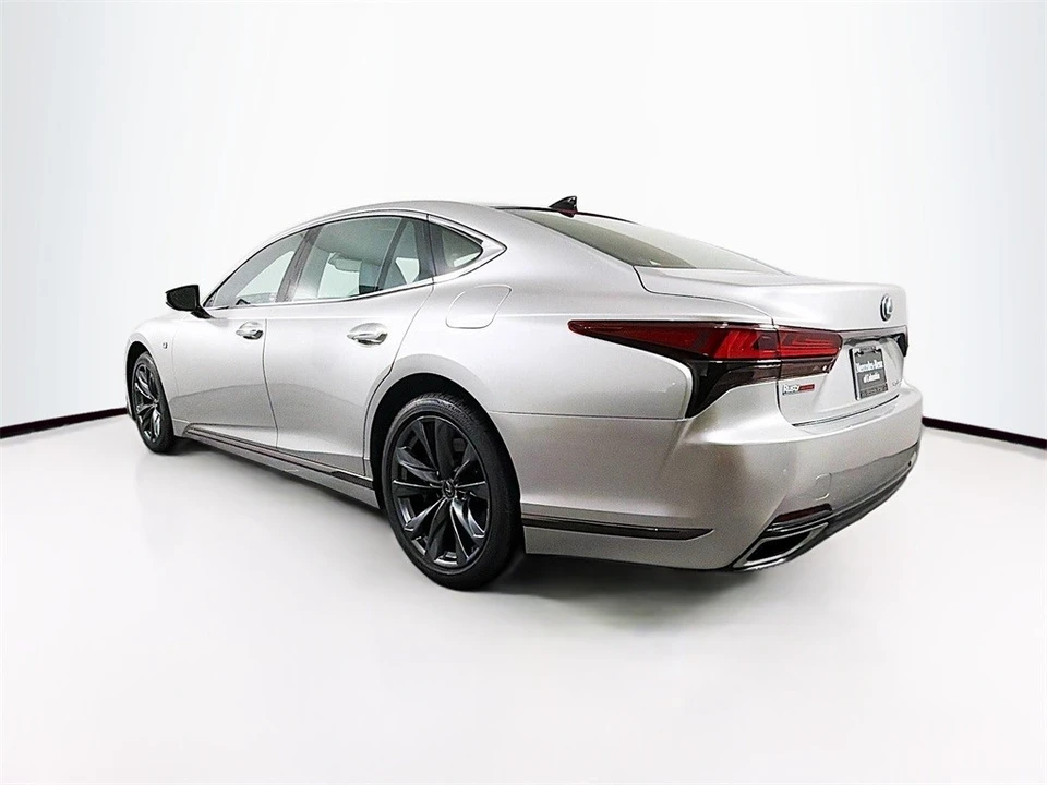 2024 Lexus LS 5th Gen - Image 5 of 12