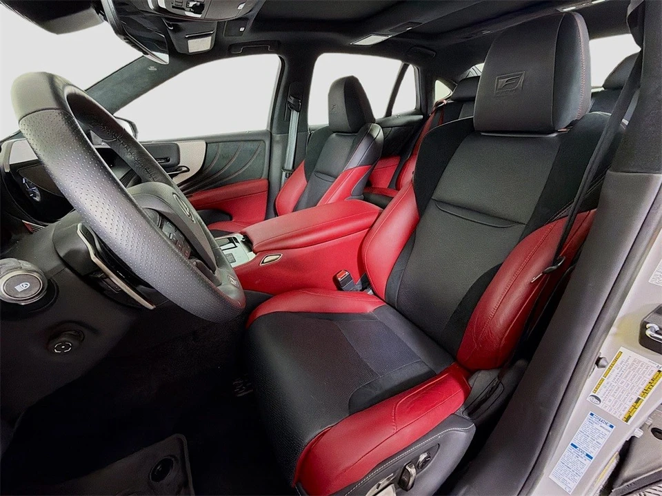 2024 Lexus LS 5th Gen - Image 12 of 12
