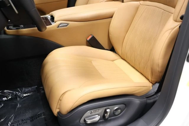2024 Lexus LS 5th Gen - Image 17 of 31