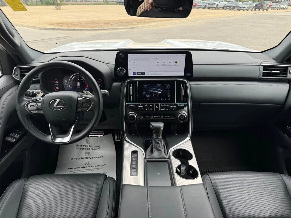 2024 Lexus LX 4th Gen - Image 13 of 15