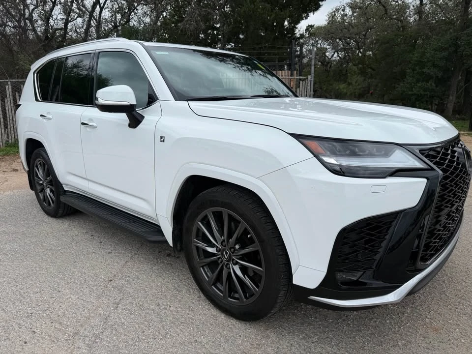 2024 Lexus LX 4th Gen - Image 4 of 15
