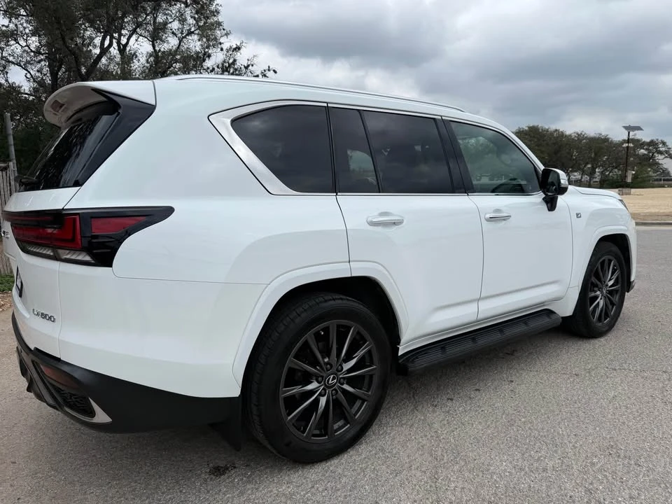 2024 Lexus LX 4th Gen - Image 5 of 15