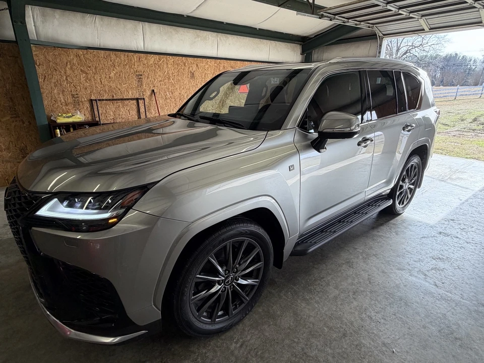 2024 Lexus LX 4th Gen - Image 5 of 17