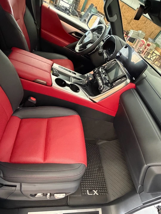 2024 Lexus LX 4th Gen - Image 13 of 17