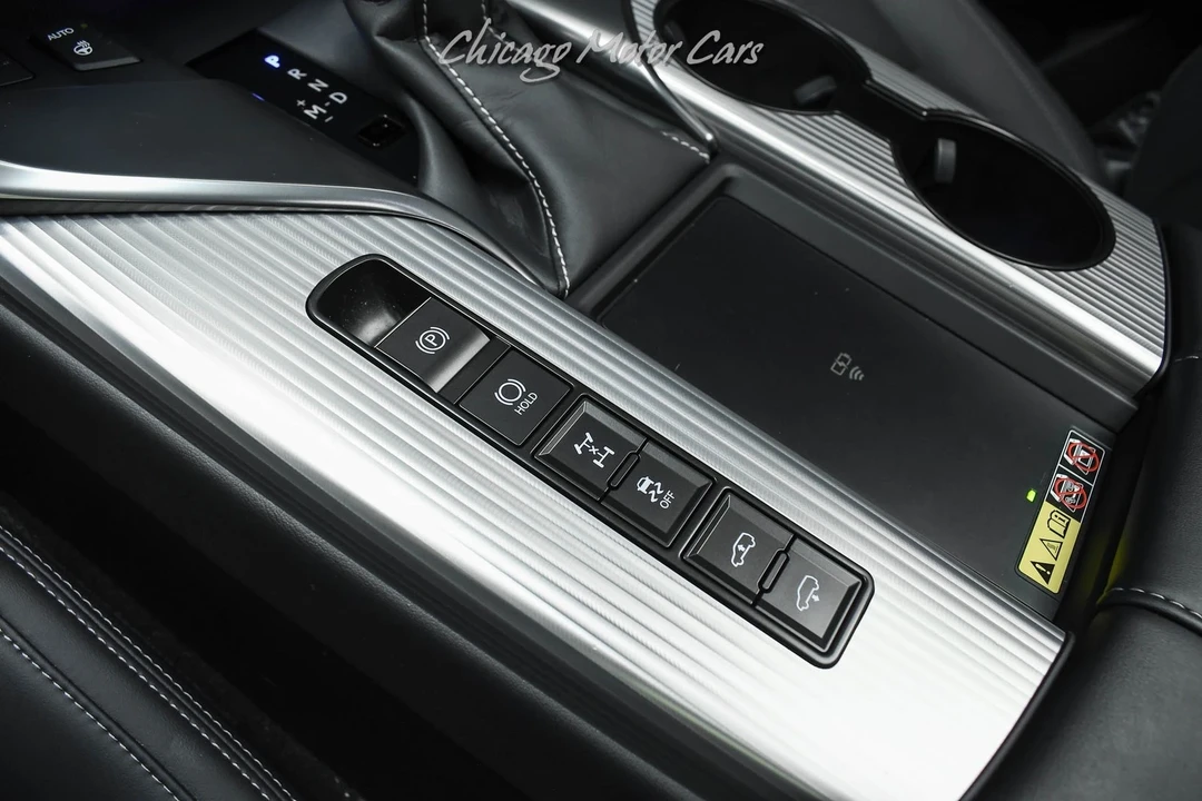 2024 Lexus LX 4th Gen - Image 18 of 21