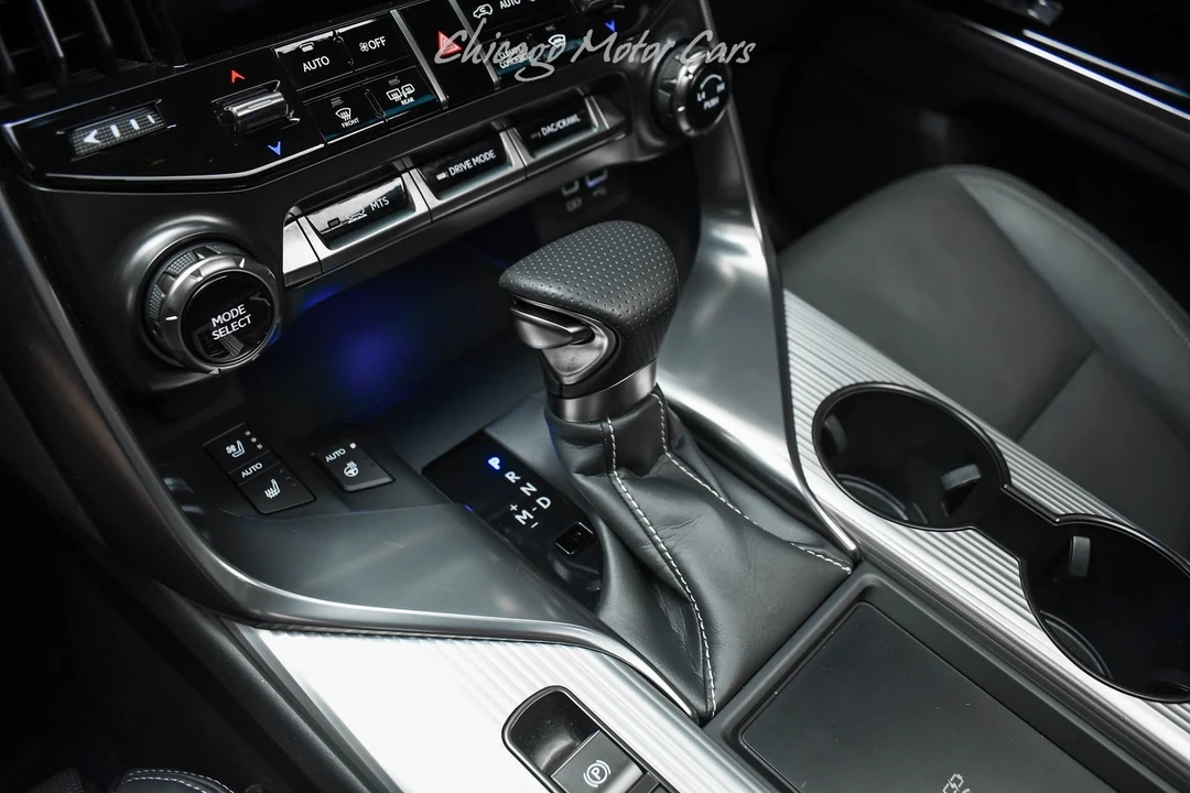 2024 Lexus LX 4th Gen - Image 17 of 21
