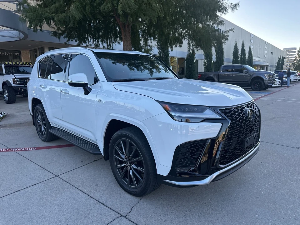 2024 Lexus LX 4th Gen - Image 3 of 8