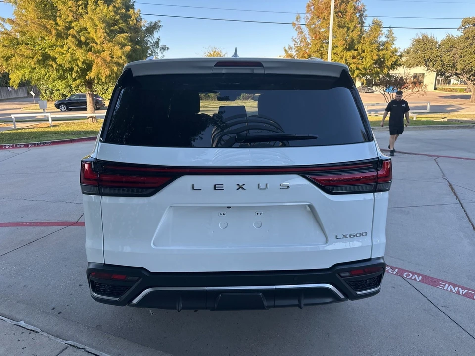 2024 Lexus LX 4th Gen - Image 5 of 8